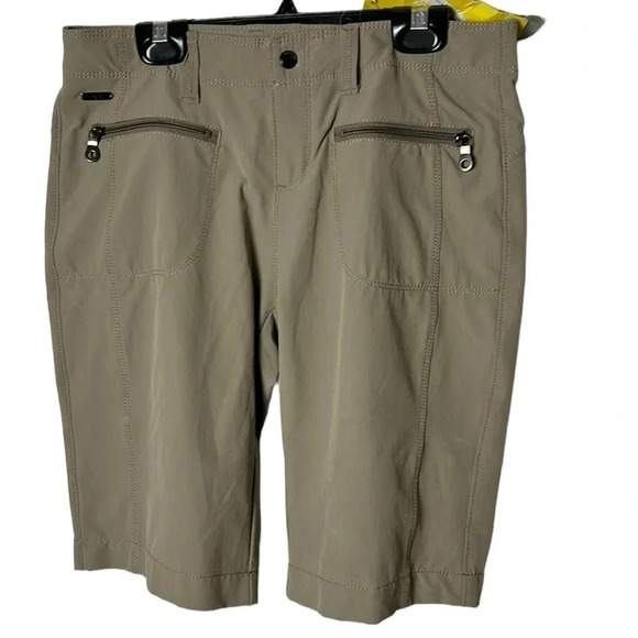 LOLE light green sage walking Bermuda shorts for women .zippered  front pockets - Picture 3 of 16